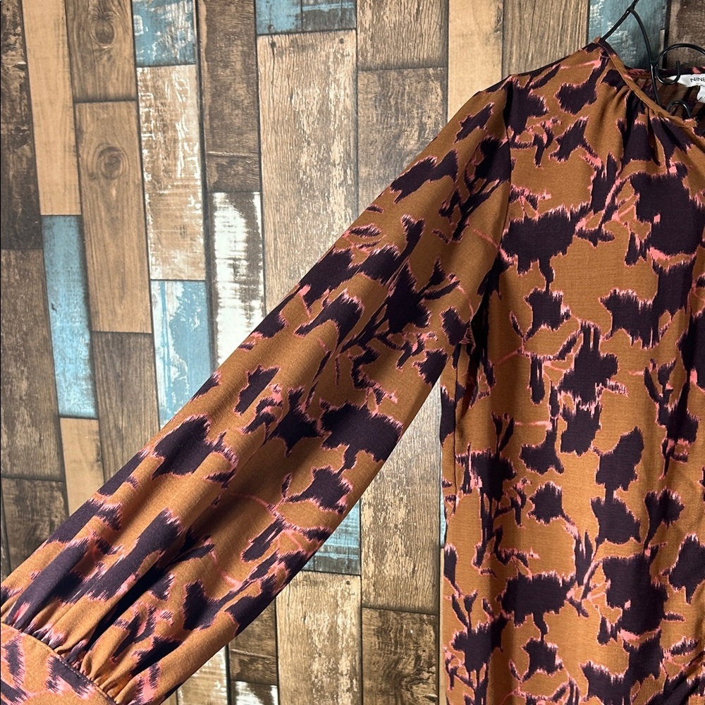 Floral Women's button down Blouse - Picture 8 of 16